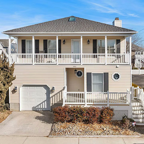 Cozy Home near the Boardwalk – Sleeps 10