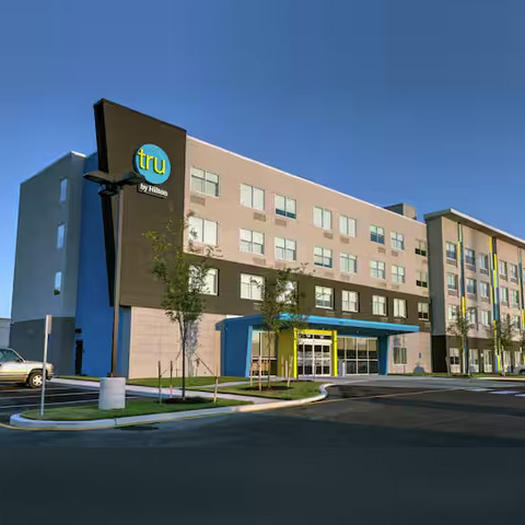 Tru by Hilton Ocean City Bayside Hotel